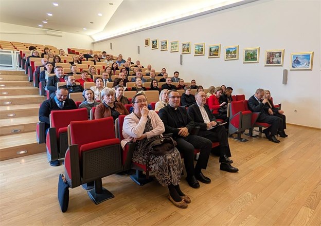 ​Predbožićni susret varaždinskog biskupa i predstojnika Katehetskog ureda s ravnateljima osnovnih i srednjih škola